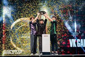 BSport体育官网 拿武器的3d街机游戏